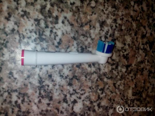 Электрическая зубная щетка Oral-B Pro-Expert Аккуратная чистка фото