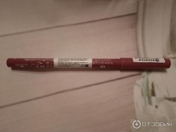 Карандаш для губ Essence Lipliner фото