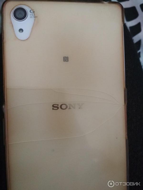 Трещины на задней панели Sony experia z2