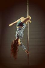 Танец на пилоне Pole Dance фото