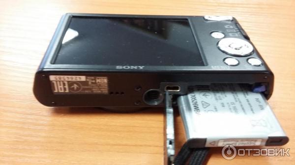 Цифровой фотоаппарат Sony Cyber-shot DSC-W830