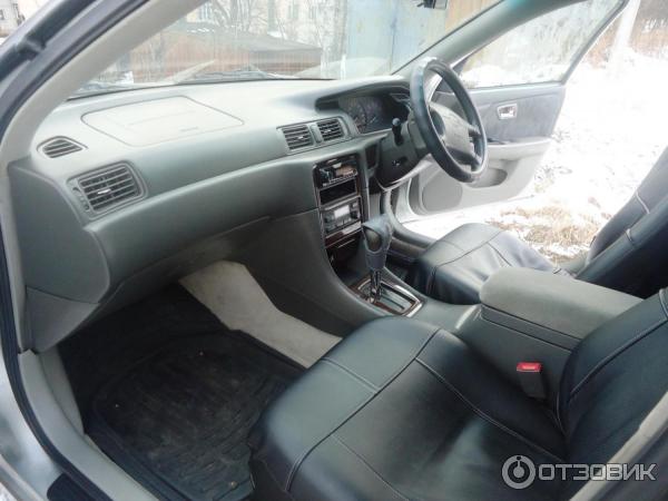 Автомобиль Toyota Camry Gracia седан фото