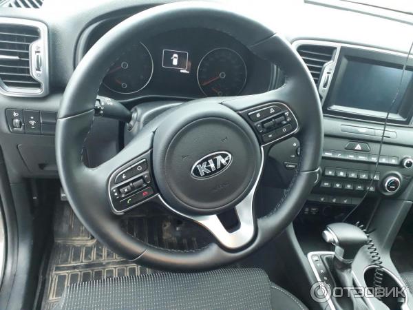 Автомобиль Kia Sportage 4 кроссовер фото