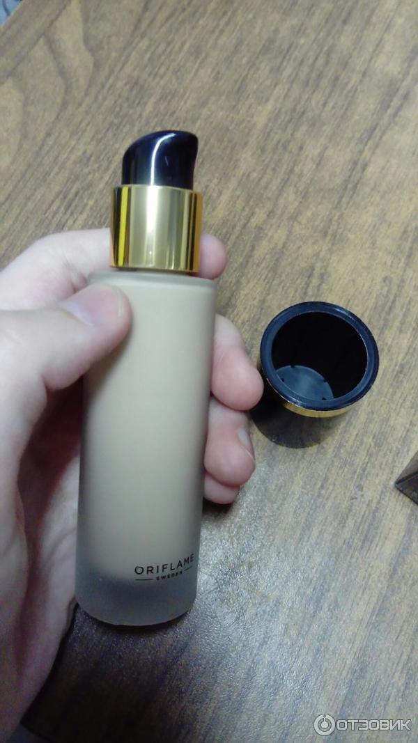 Тональный крем Giordani Gold Age Defying Foundation SPF 8 от компании Oriflame