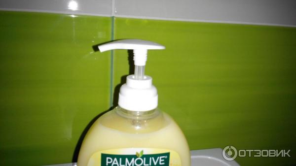 Жидкое мыло Palmolive Натурель Мед и Увлажняющее молочко