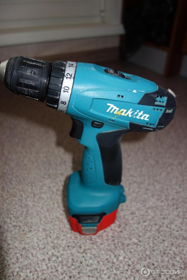 Аккумуляторная дрель-шуруповерт Makita 6271D