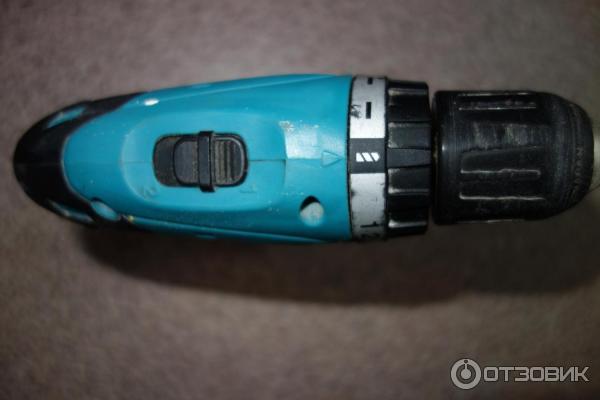 Аккумуляторная дрель-шуруповерт Makita 6271D