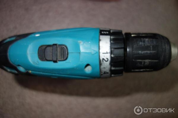 Аккумуляторная дрель-шуруповерт Makita 6271D