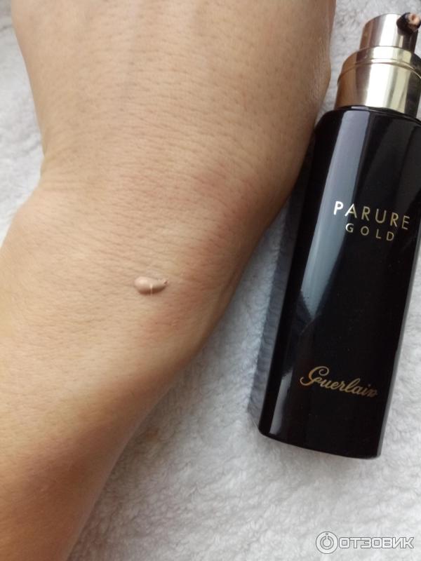 Guerlain gold тональный крем. Тональный Guerlain Parure Gold. Guerlain Parure Gold 02.