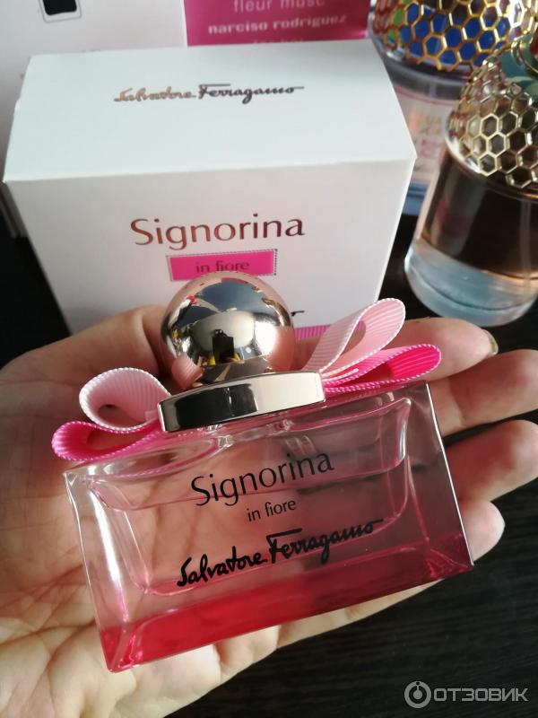 Туалетная вода Salvatore Ferragamo Signorina in fiore фото