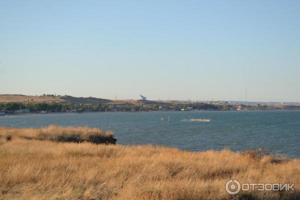 Отдых с палатками на берегу Керченского пролива (Россия, Крым) фото