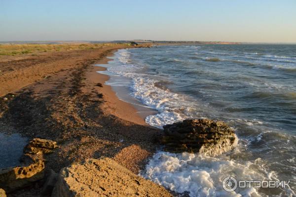 Отдых с палатками на берегу Керченского пролива (Россия, Крым) фото