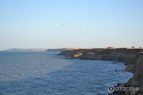 Отдых с палатками на берегу Керченского пролива (Россия, Крым) фото