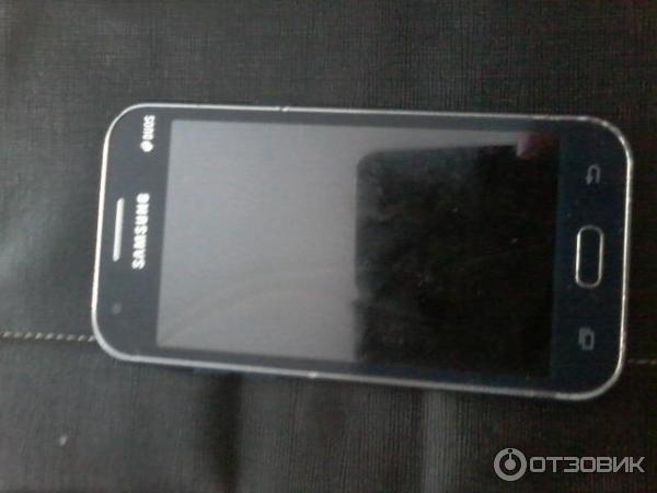 Смартфон Samsung Galaxy J1 SM-J100H фото