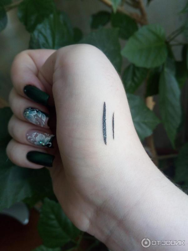 Подводка-фломастер FF Liquid Eyeliner Pen фото