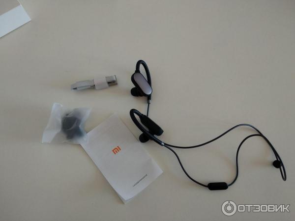 Наушники Xiaomi Mi Sports Bluetooth Headset фото