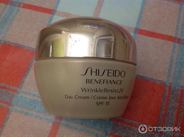 Дневной крем Shiseido Benefiance Wrinkleresist 24 фото