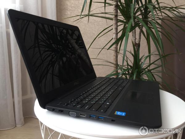 Ноутбук Asus X554L фото