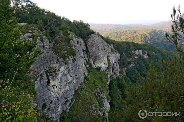 Скалы.