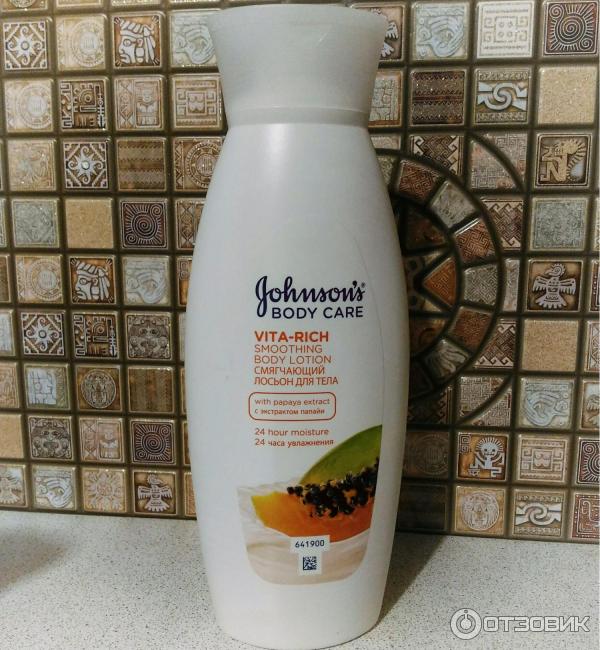 Смягчающий лосьон для тела Johnson's Body Care Vita-Rich Lotion с экстрактом папайи фото