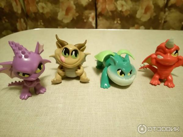 Sweetbox драконы. Конфитрейд sweetbox свитбокс. Свит бокс стражи сновидений. Драконы игрушки из свит бокса. Свит бокс динозавры.