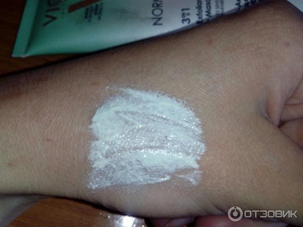 Средство для глубокого очищения Vichy Normaderm 3-In-1 Cleanser Scrub Mask фото