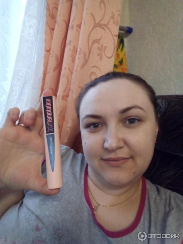 Тушь для ресниц Maybelline Total Temptation фото