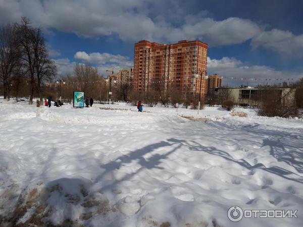 Каток в наташинском парке люберцы. Парк Наташинские пруды в Люберцах. Наташинский парк Люберцы зима. Парк Наташинские пруды зимой. Каток на Наташинских прудах Люберцы.