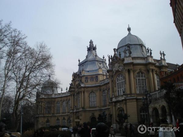 Экскурсия в замок Вайдахуняд (Венгрия, Будапешт) фото