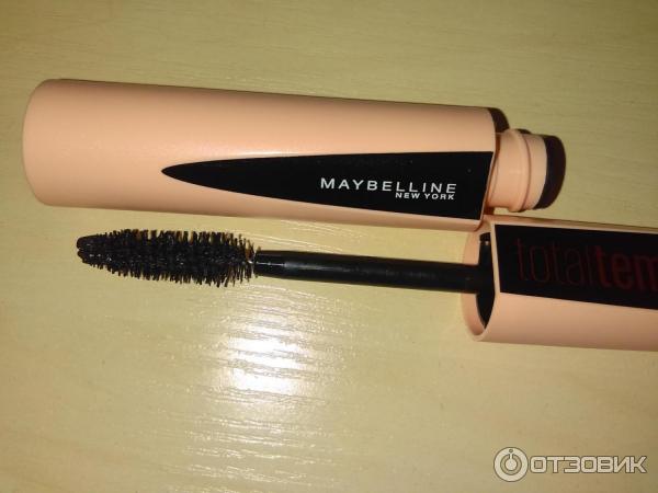 Тушь для ресниц Maybelline Total Temptation фото