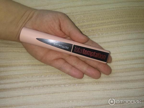 Тушь для ресниц Maybelline Total Temptation фото