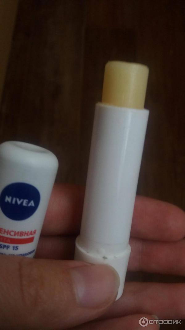 Гигиеническая помада Nivea Интенсивная защита SPF 15 фото