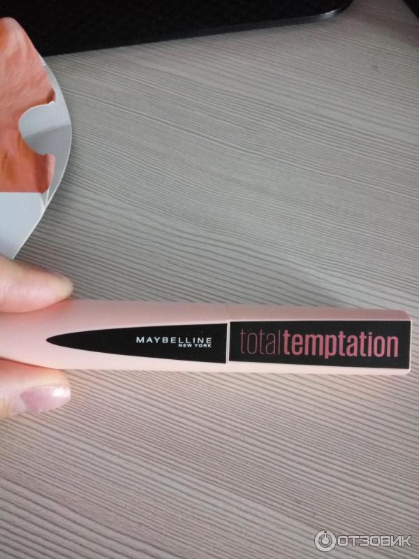 Тушь для ресниц Maybelline Total Temptation фото