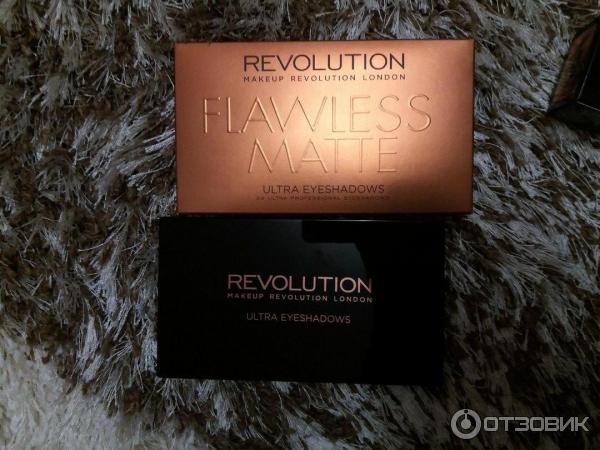 Палетка теней MakeUp Revolution Ultra 32 Shade Eyeshadow Palette - Eyes Like Angels фото