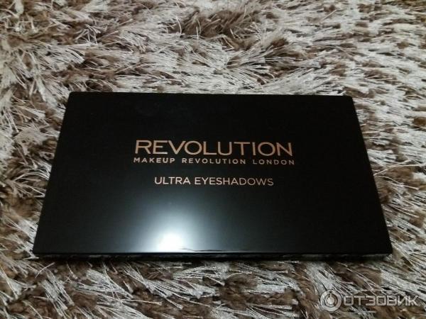 Палетка теней MakeUp Revolution Ultra 32 Shade Eyeshadow Palette - Eyes Like Angels фото