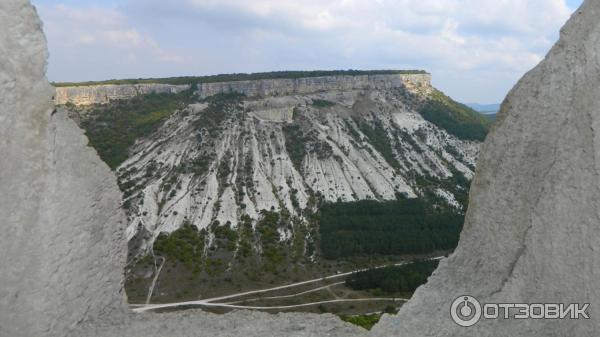 Экскурсия Ханский дворец - крепость Чуфут-Кале (Крым) фото