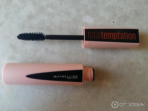 Тушь для ресниц Maybelline Total Temptation фото