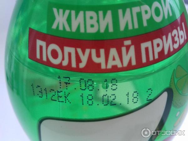 Газированный напиток 7up фото