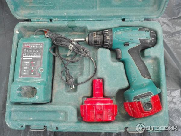 Аккумуляторная дрель-шуруповерт Makita 6271D