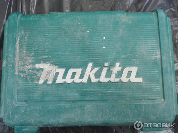 Аккумуляторная дрель-шуруповерт Makita 6271D