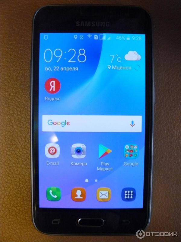 Смартфон Samsung Galaxy J1.6 фото