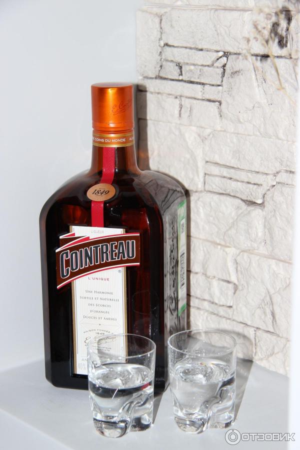 Ликер Cointreau Куантро фото