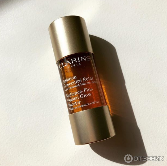 Концентрат с эффектом искусственного загара Clarins Radiance-Plus Golden Glow Booster фото