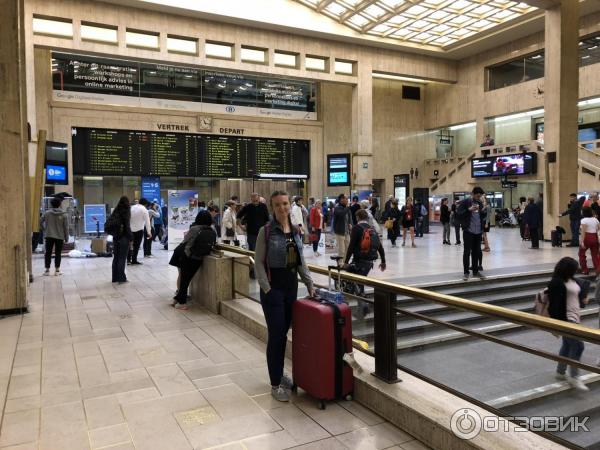 Железнодорожный вокзал Brussel Central фото