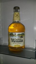 Пиво "Старый мельник из бочонка" фото