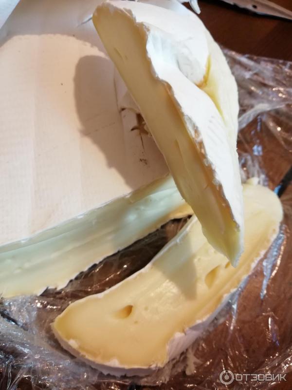 Сыр мягкий с белой плесенью La Polle Brie Natural Cheese фото