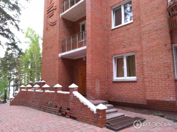 Еловая горка. Отель Еловое Чебаркуль. Базы отдыха Еловая горка.