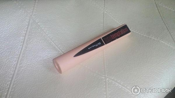 Тушь для ресниц Maybelline Total Temptation фото