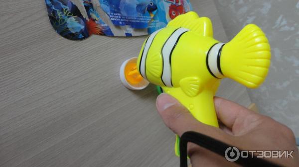 Пистолет для пускания мыльных пузырей Tukzar Bubble Gun Flesh фото