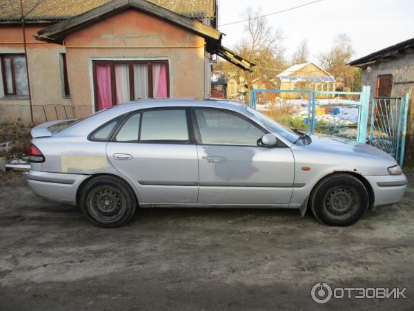 Автомобиль Mazda 626 хэтчбек фото